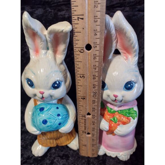 Vintage MCM Pair of Kitsch Anthropomorphic Easter Bunny Rabbit Figurines Japan - Picture 3 of 10